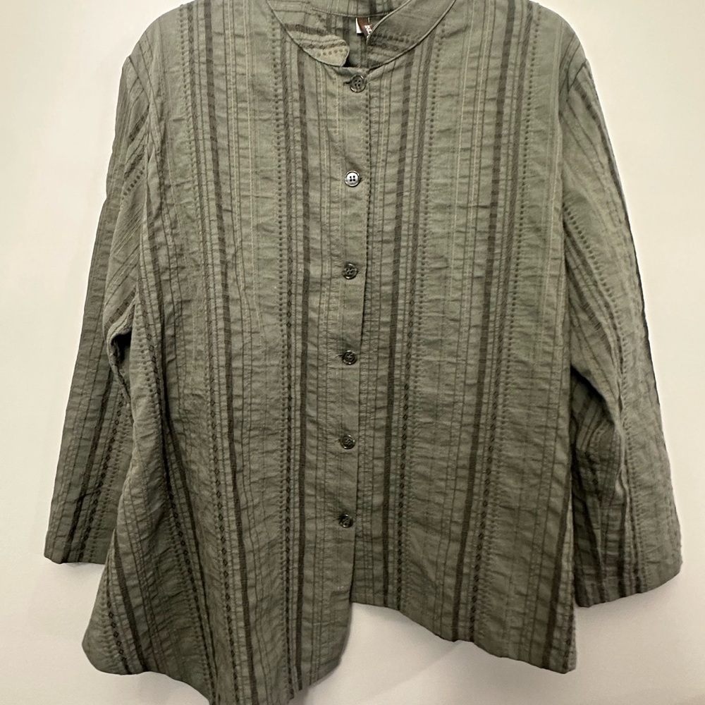 Blanque Women’s Button Up Green Asymmetric Blouse Size 1=M